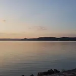 Sunshine House, Direkt Am See, Eigenes Boot, Private Beach, Grill, Wlan Case de vacanță *