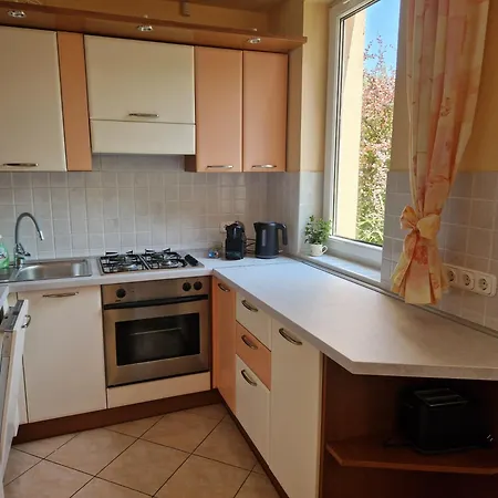 Prázdninový dům Sunshine House, Direkt Am See, Eigenes Boot, Private Beach, Grill, Wlan *