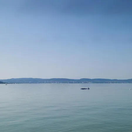 Holiday home Sunshine Beach House, Direkt Am See, Eigenes Boot, Private Beach, Grill, Wlan