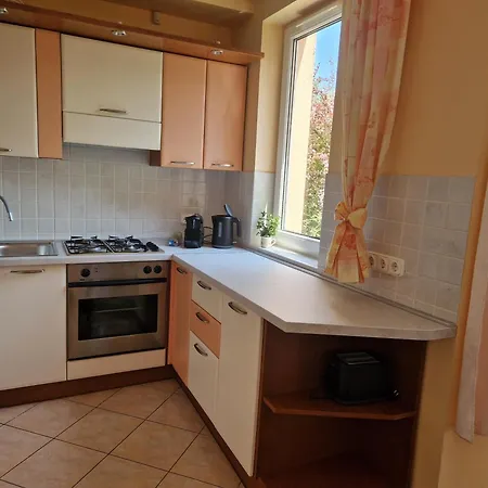 Casa vacanze Sunshine House, Direkt Am See, Eigenes Boot, Garten, Grill, Wlan, Juli-aktion *