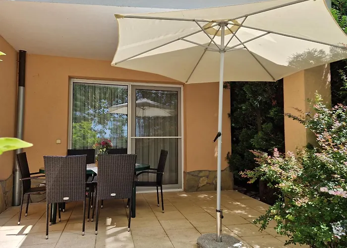 Sunshine Beach House, Direkt Am See, Eigenes Boot, Private Beach, Grill, Wlan Holiday home Szantod