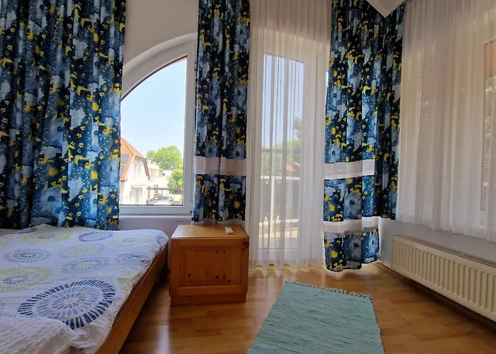 Sunshine Beach House, Direkt Am See, Eigenes Boot, Private Beach, Grill, Wlan * Szantod