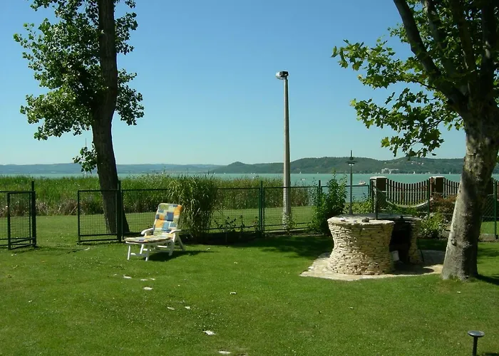 Sunshine Beach House, Direkt Am See, Eigenes Boot, Private Beach, Grill, Wlan * Szántód